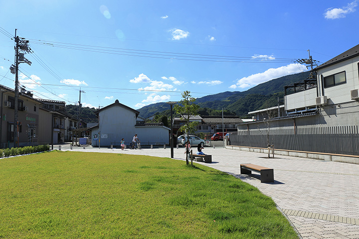 阿波池田 ふらっとスクエア